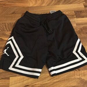black Jordan basketball shorts